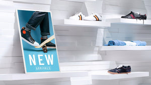 Samsung 32" EMDX Series Color E-Paper QHD Smart Digital Signage Display – EM32DX / LH32EMDIBGBXZA